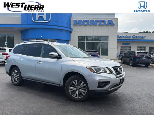 2019 Nissan Pathfinder SV