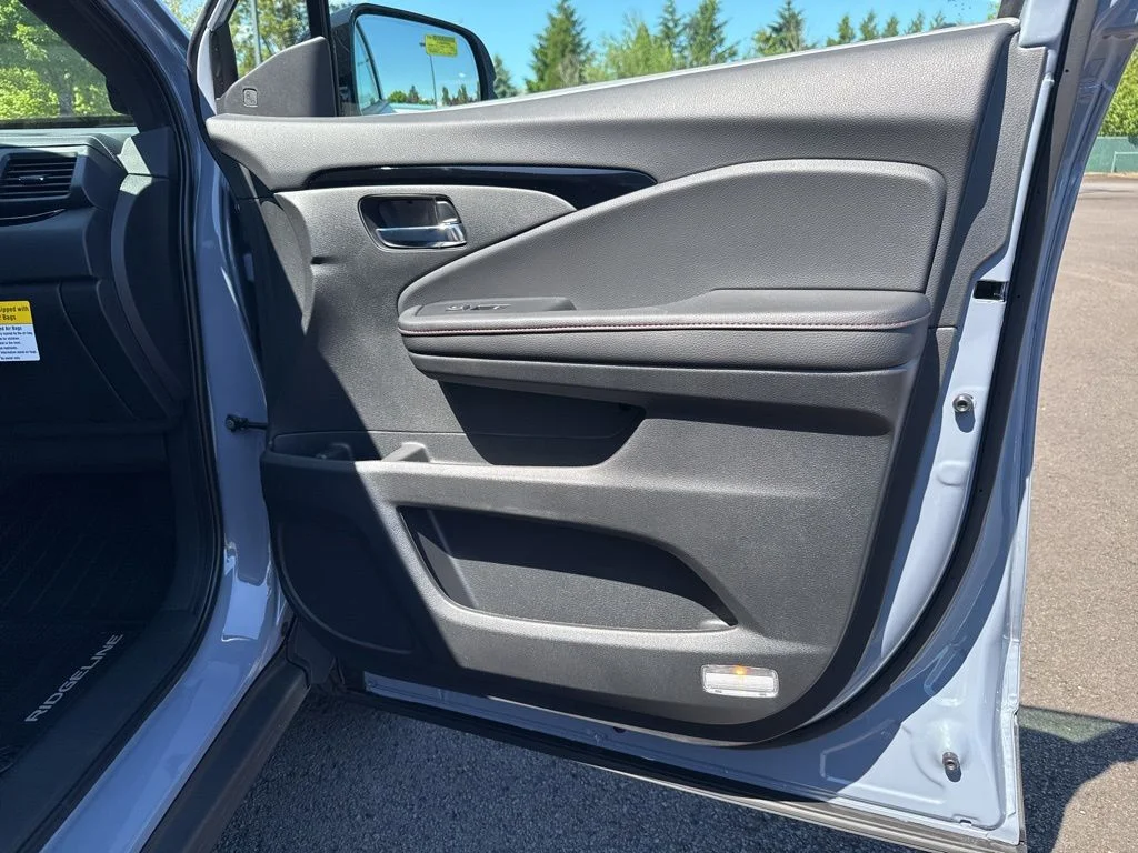 New 2026 Sonic Gray Pearl Honda Black Edition image 24