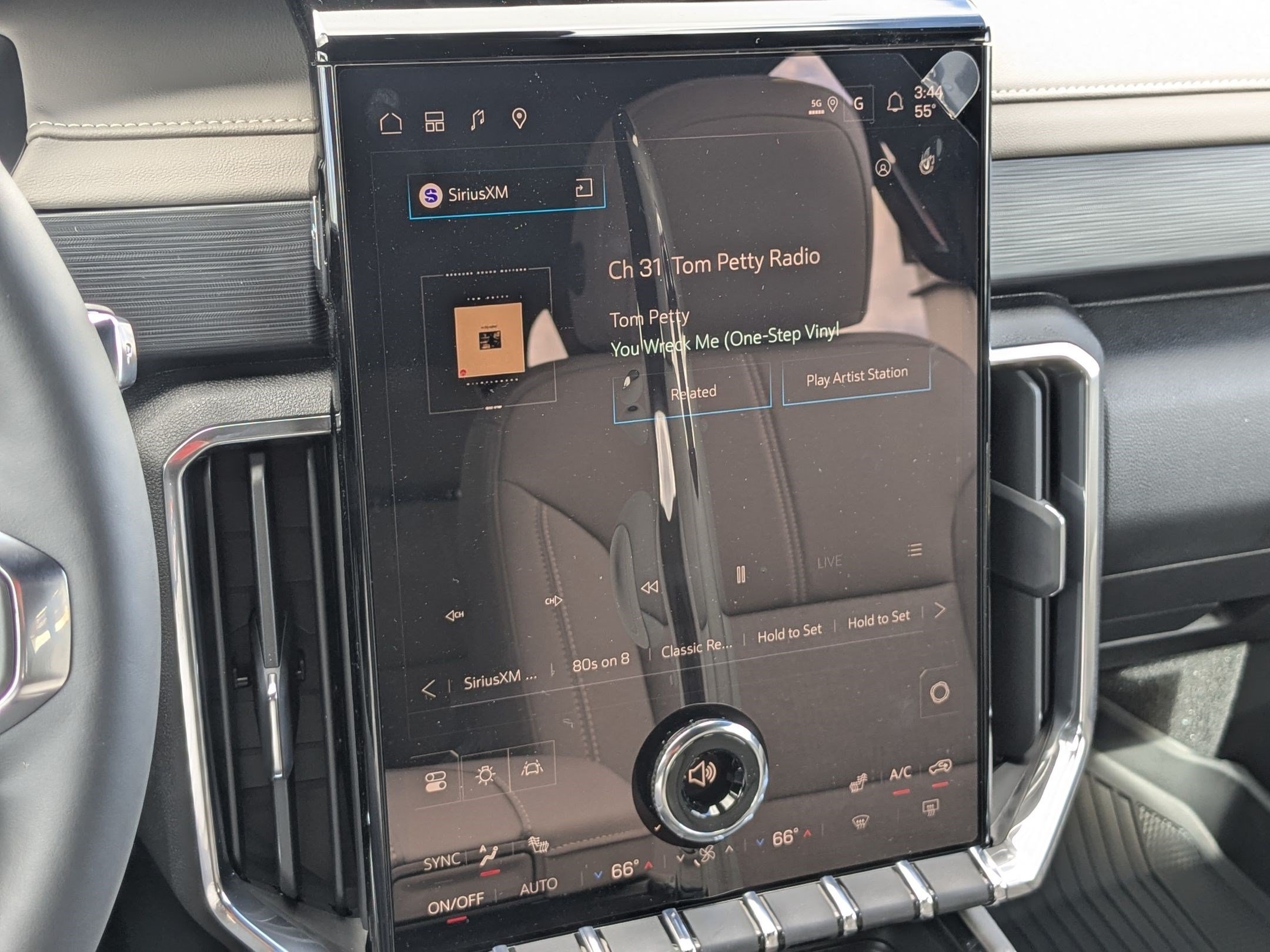 2026 GMC Acadia Elevation - Photo 16