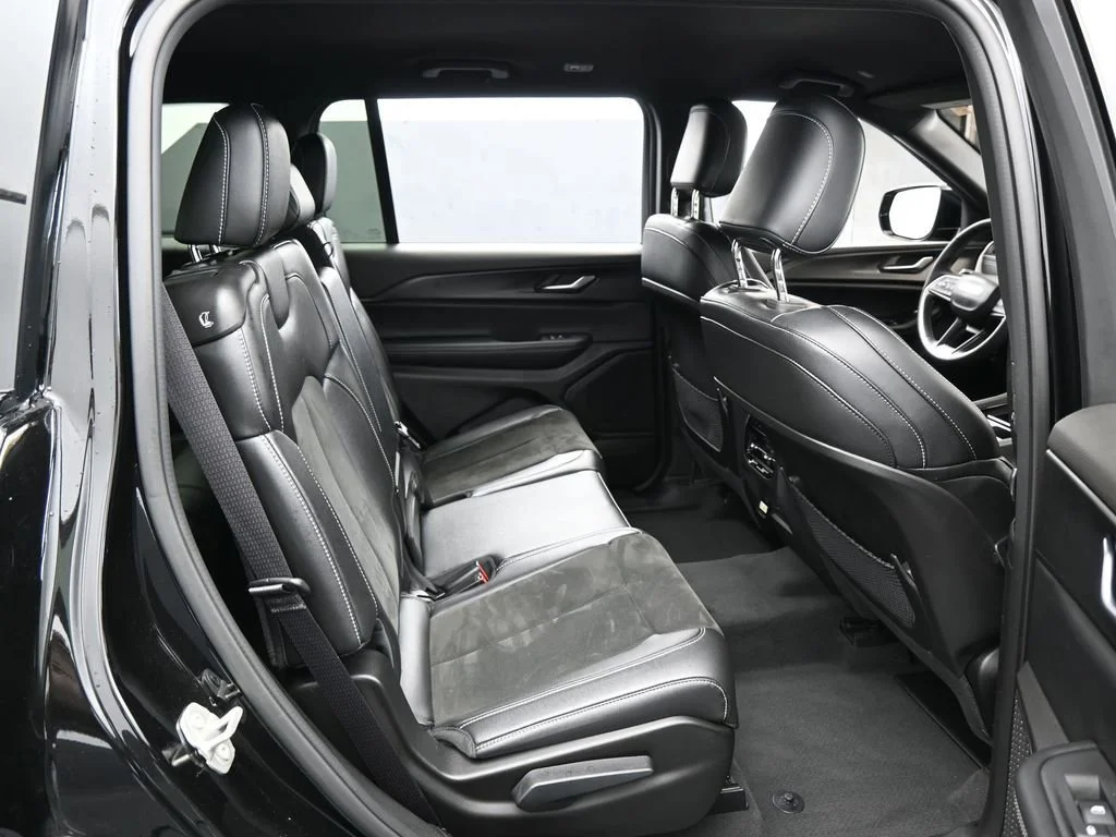 2023 Jeep Grand Cherokee L Altitude - Photo 35