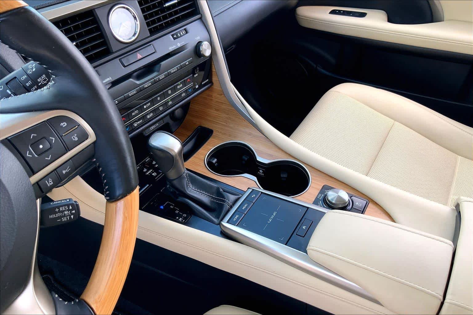 Used 2021 Eminent White Pearl Lexus  image 16