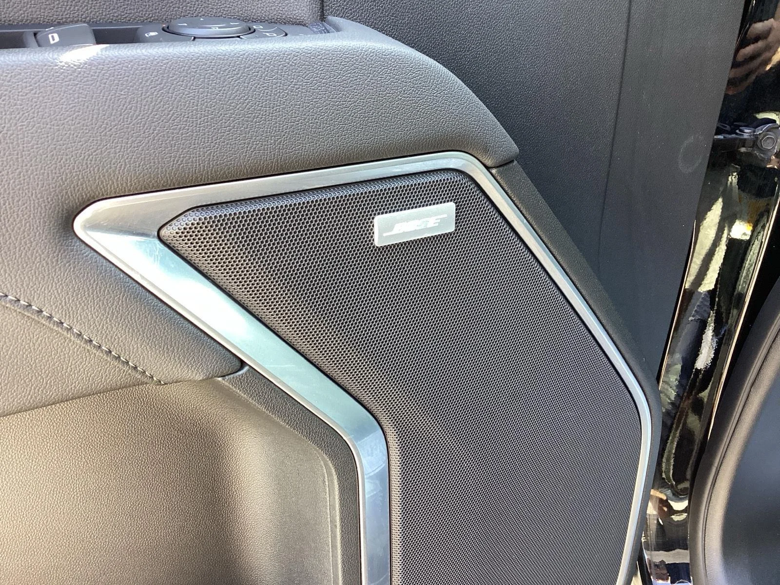 Used 2022 Black Chevrolet LT Trail Boss image 16