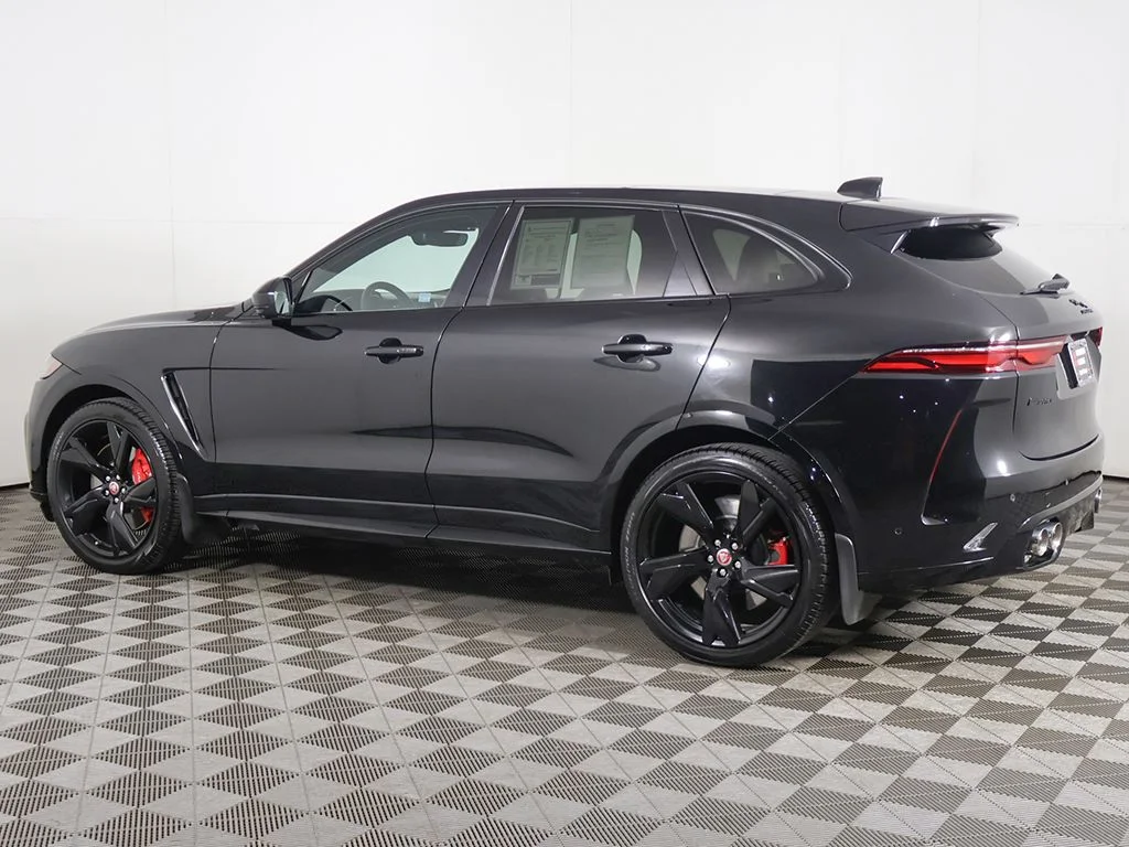 Used 2022 Black Jaguar SVR image 18