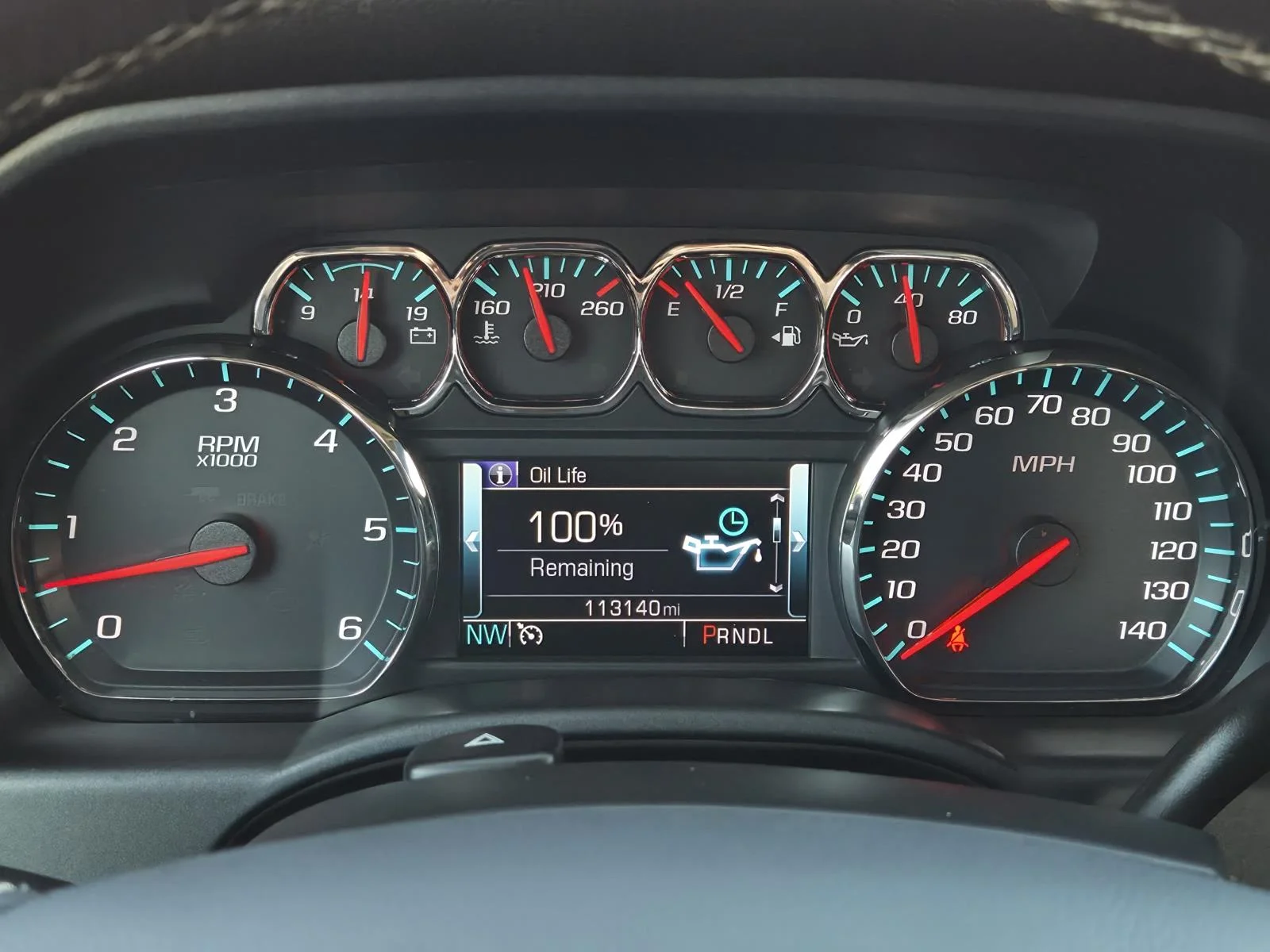 Used 2018 Quicksilver Metallic GMC 2WD Crew Cab 143.5 SLE image 21