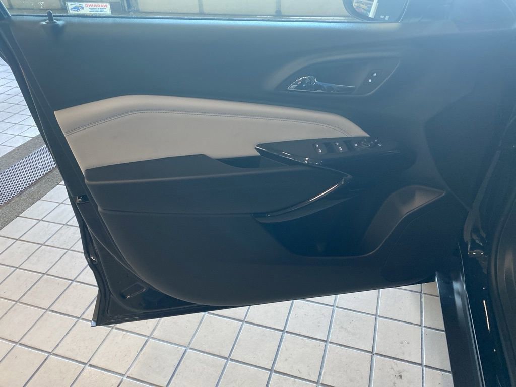 New 2026 Mosaic Black Metallic Chevrolet LT image 9
