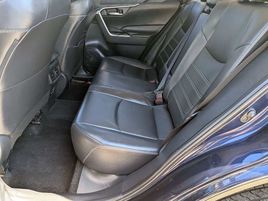 Used 2020 Blue Toyota XLE Premium image 29
