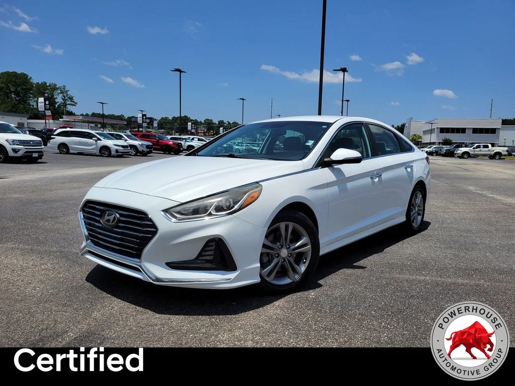 Used 2018 White Hyundai SEL image 1