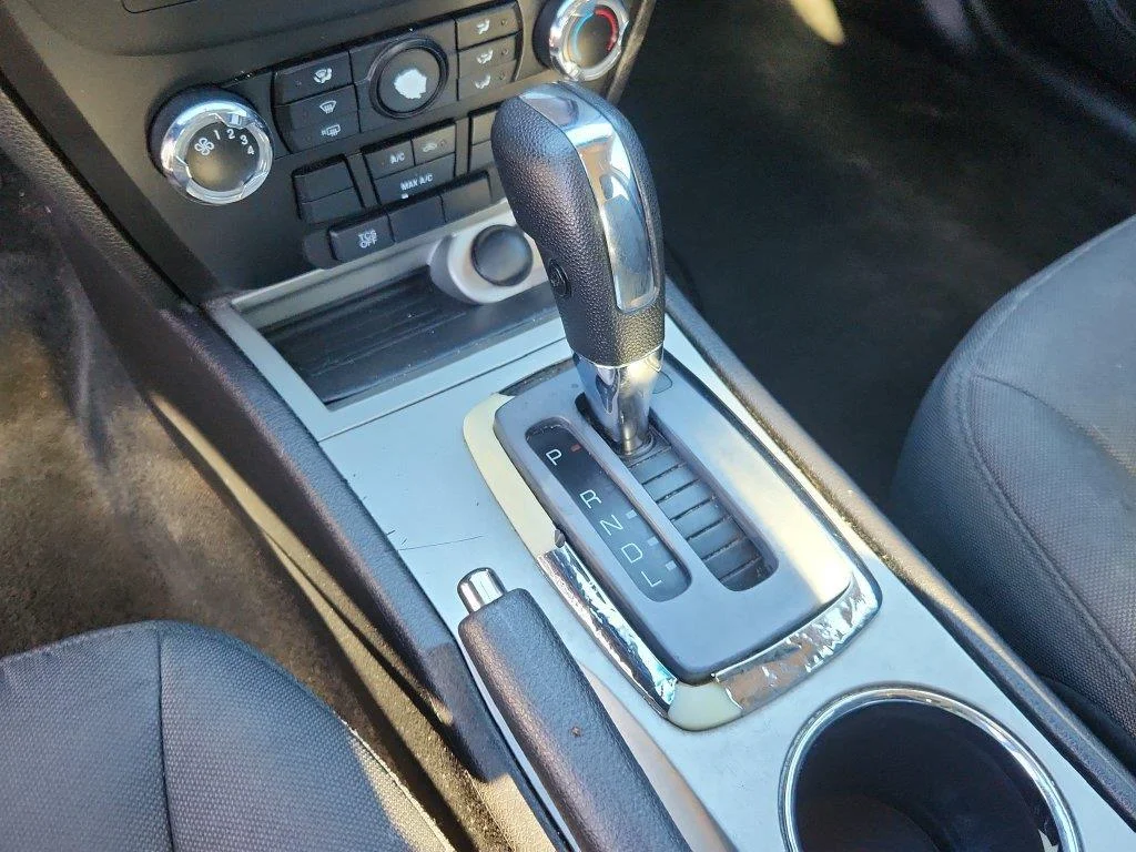 Used 2012 Steel Blue Metallic Ford SE image 23