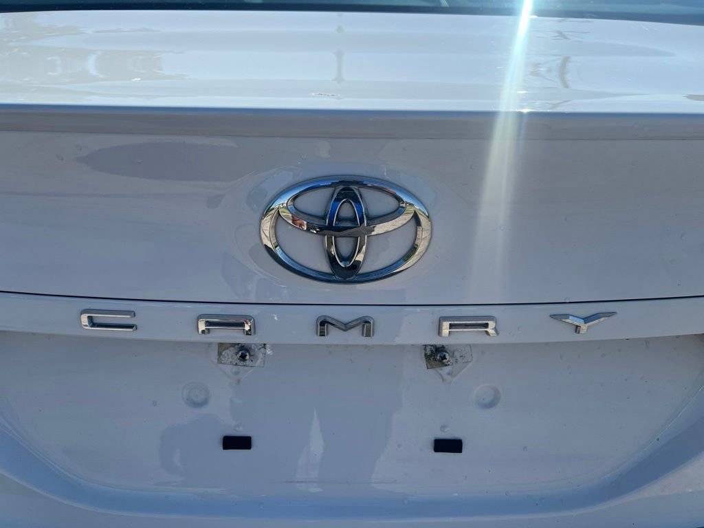 Used 2024 White Toyota SE image 9