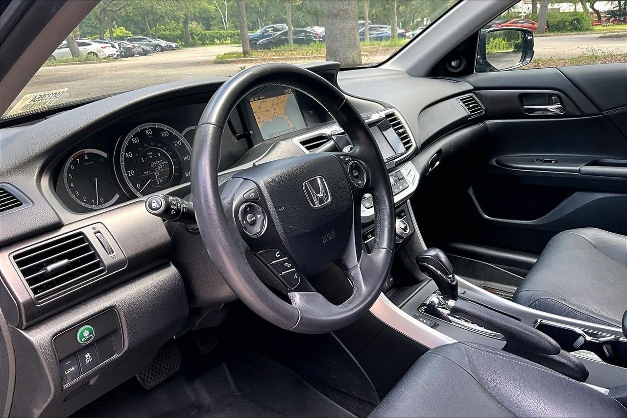 Used 2014  Honda EX-L image 14