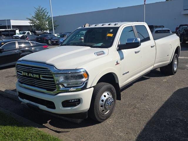 2022 Ram 3500 Laramie Crew Cab 4x4 8' Box