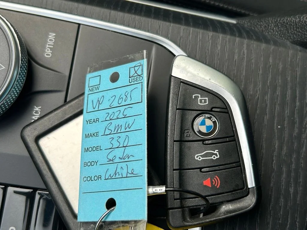 Used 2025 White BMW 330i image 43