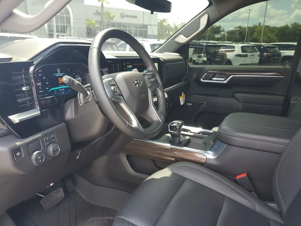Used 2026 White Chevrolet RST image 10