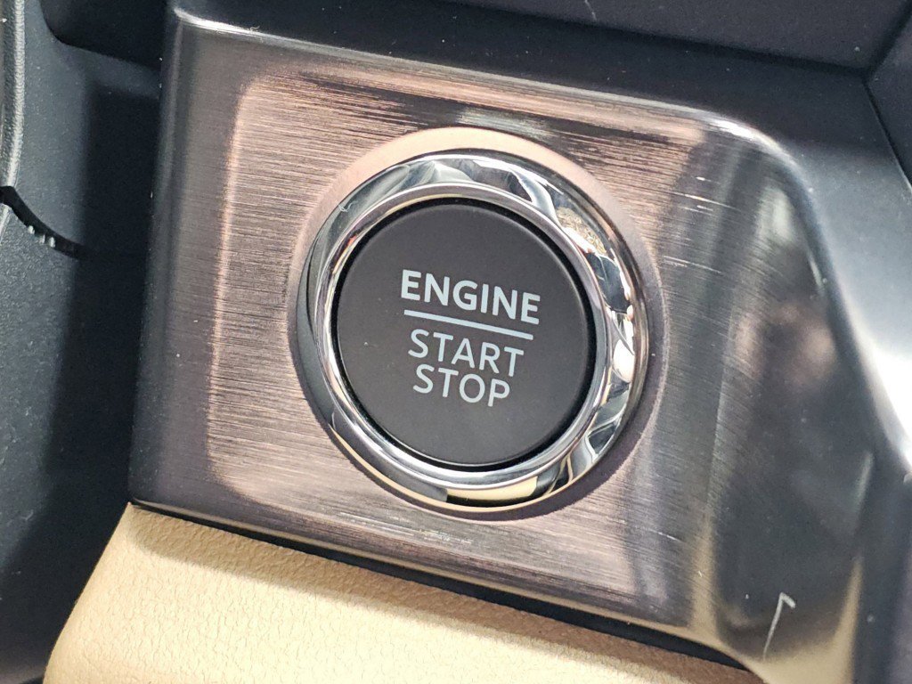 New 2026 Star White Metallic Tri-Coat Ford King Ranch image 19