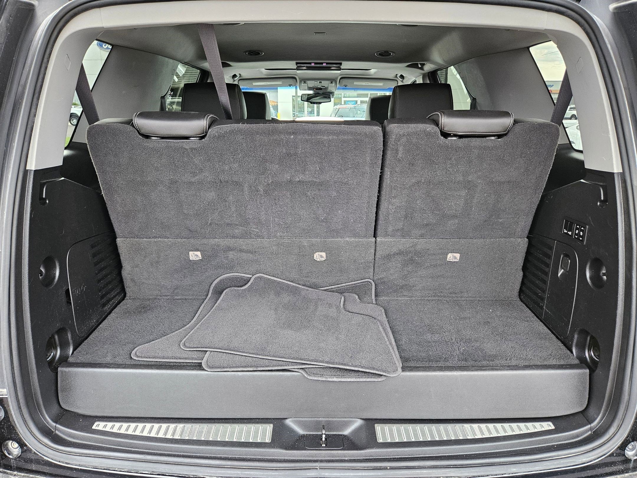 Used 2020 Onyx Black GMC Denali image 30