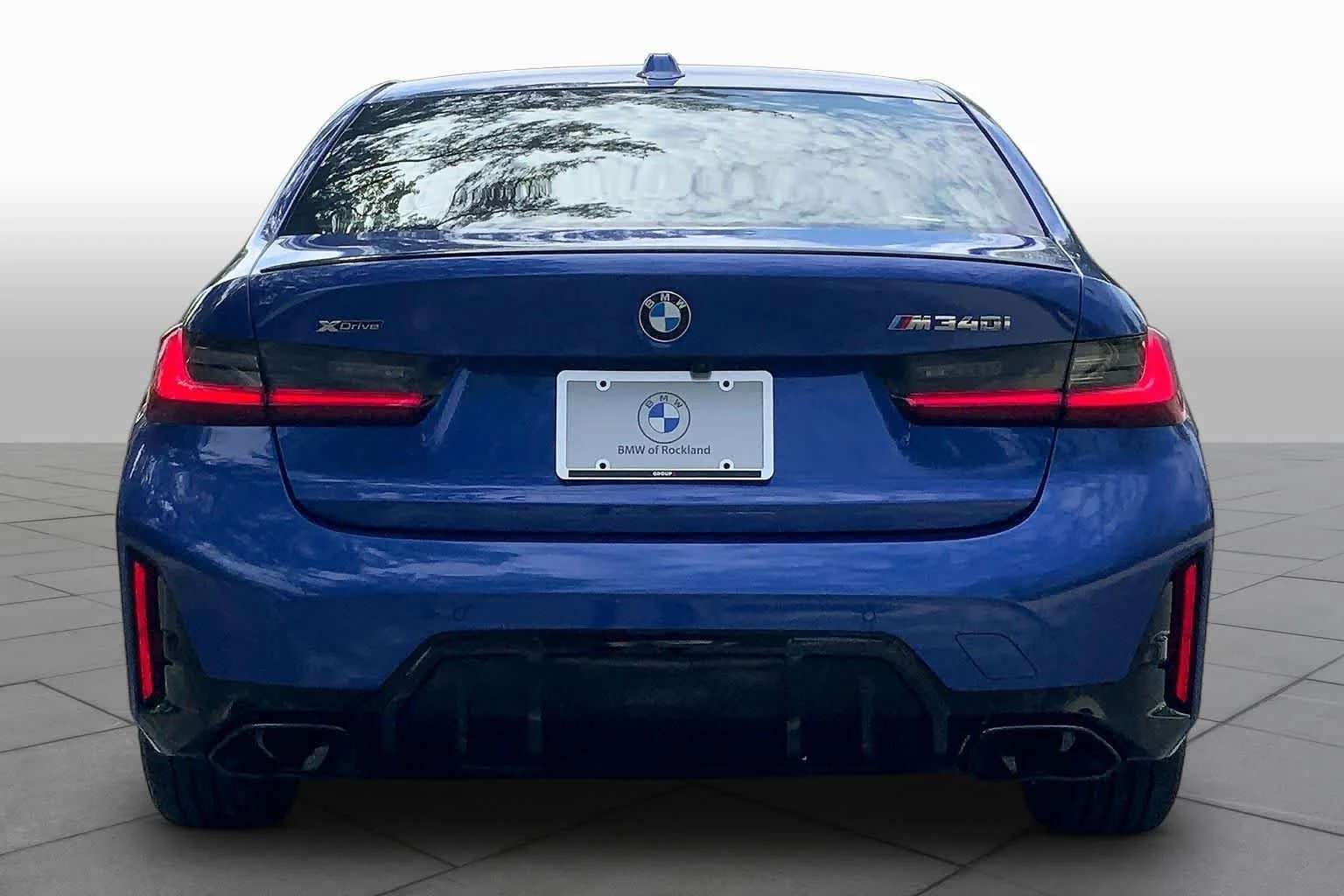 Used 2023 Portimao Blue Metallic BMW M340i xDrive image 4