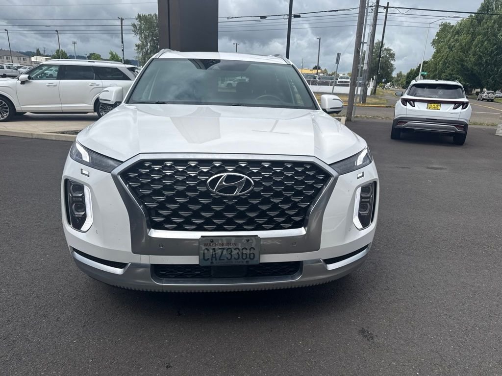 Used 2022 White Hyundai Calligraphy image 2