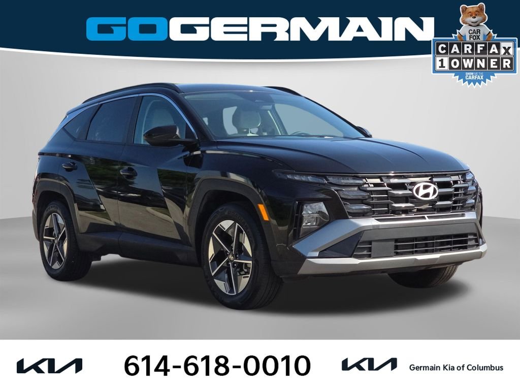 Used 2025 Black Hyundai SEL image 5