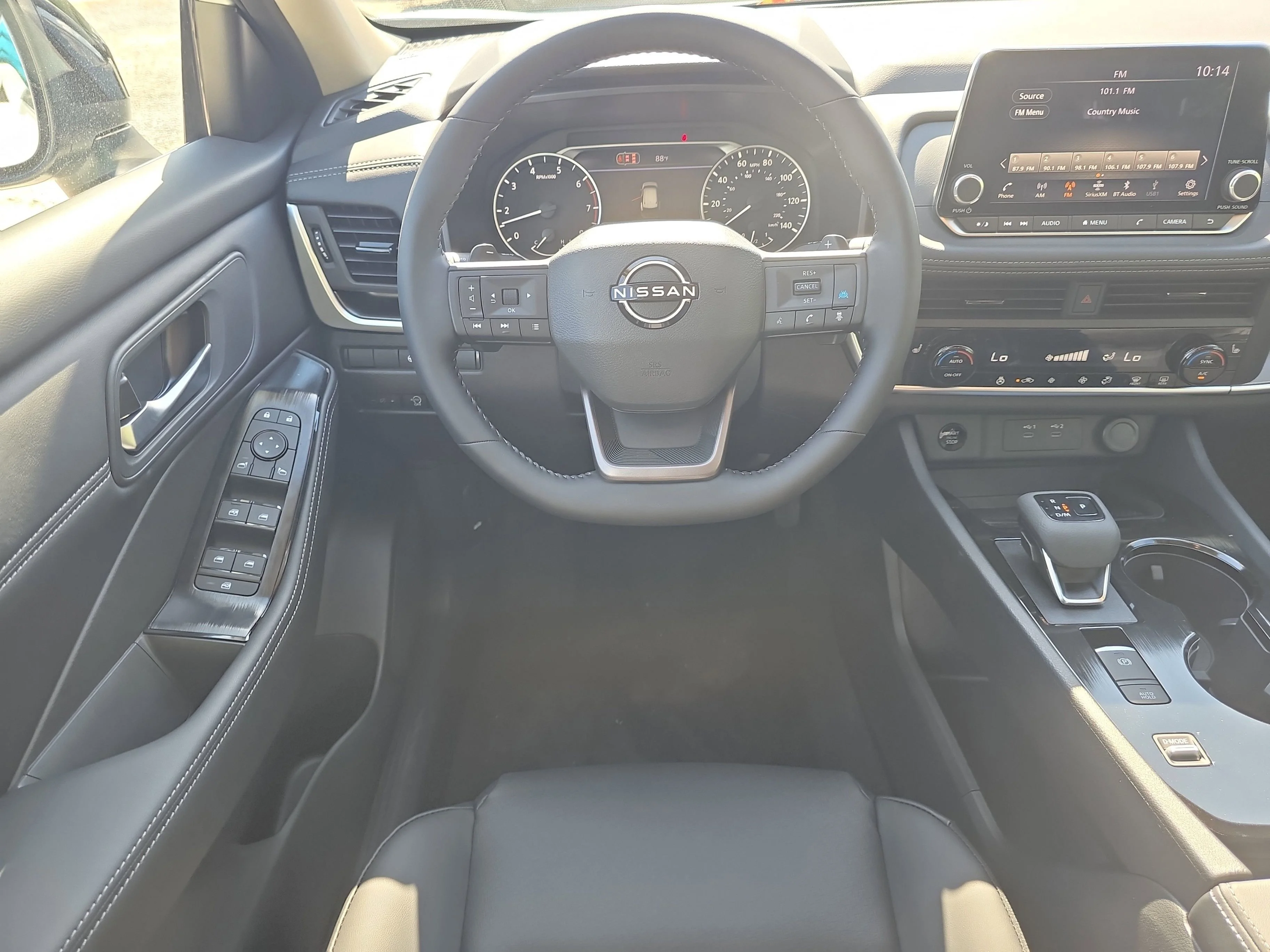 New 2026 Everest White Pearl Tricoat Nissan Dark Armor image 14