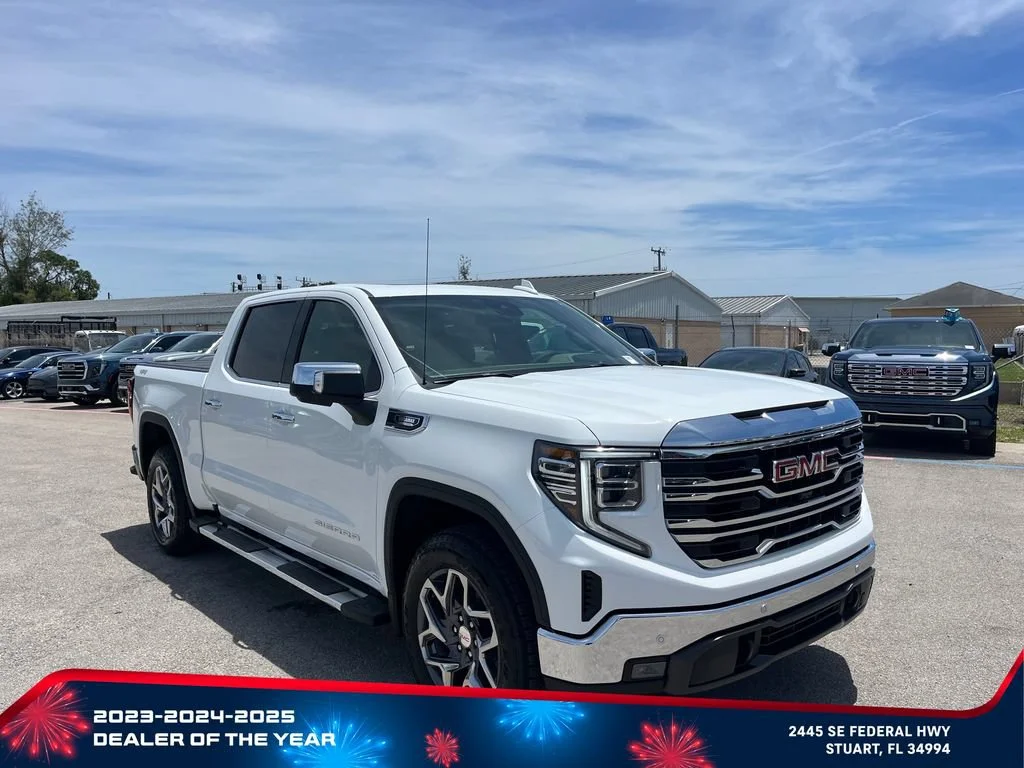 New 2026 Summit White GMC SLT image 2