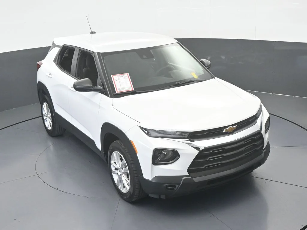 Used 2023 Summit White Chevrolet LS image 48