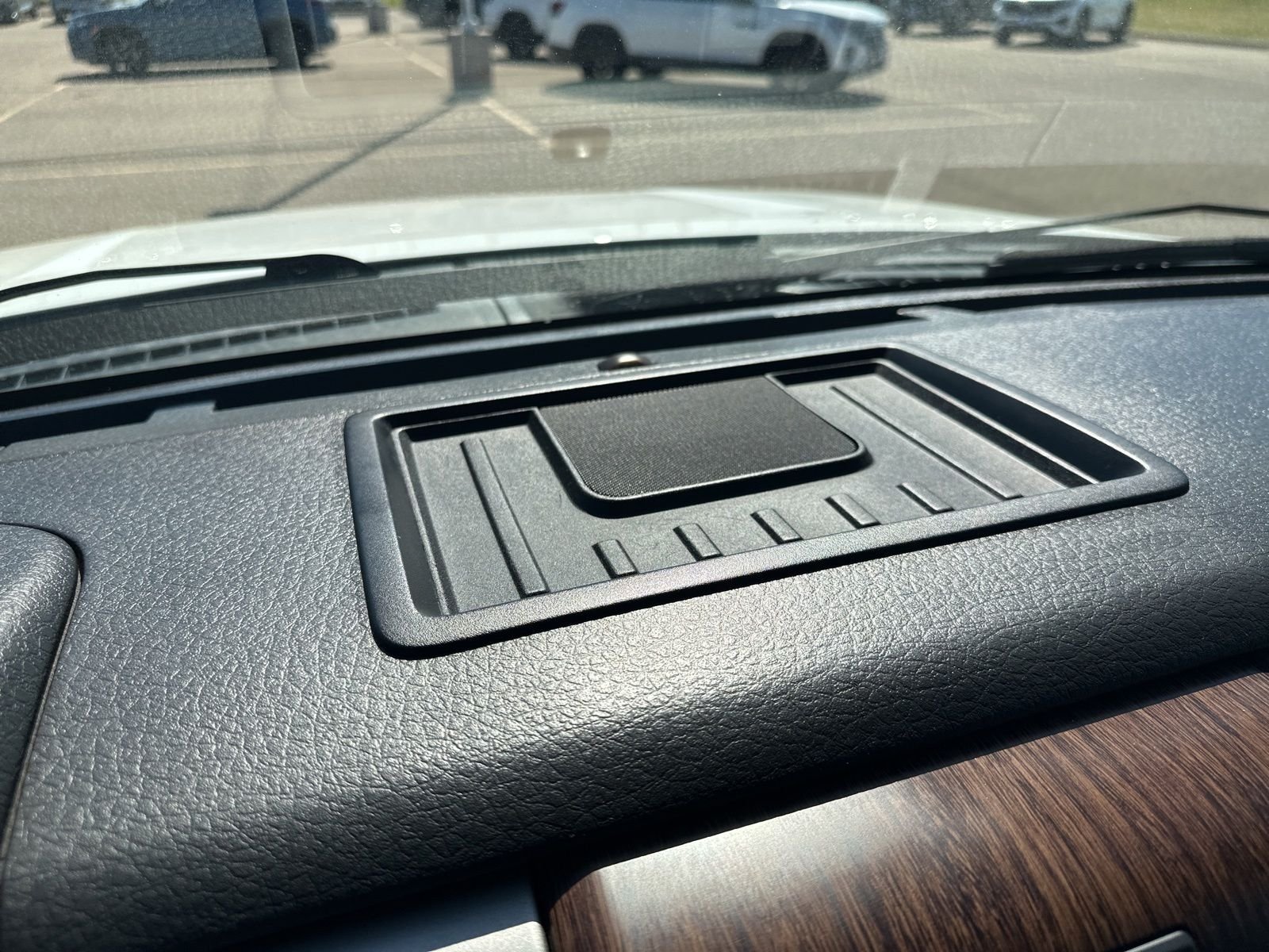 Used 2014 White Ford Lariat image 60