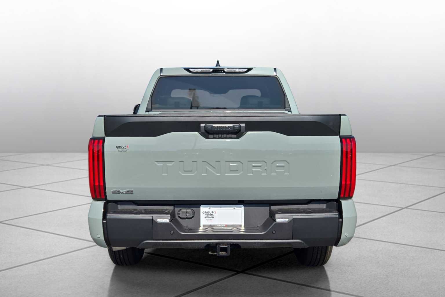 New 2026 Lunar Rock Toyota SR5 image 4