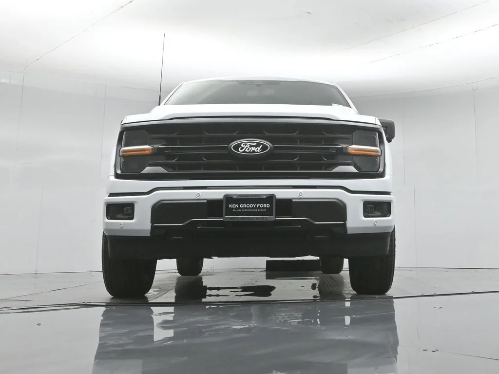 New 2026 Oxford White Ford XLT image 46