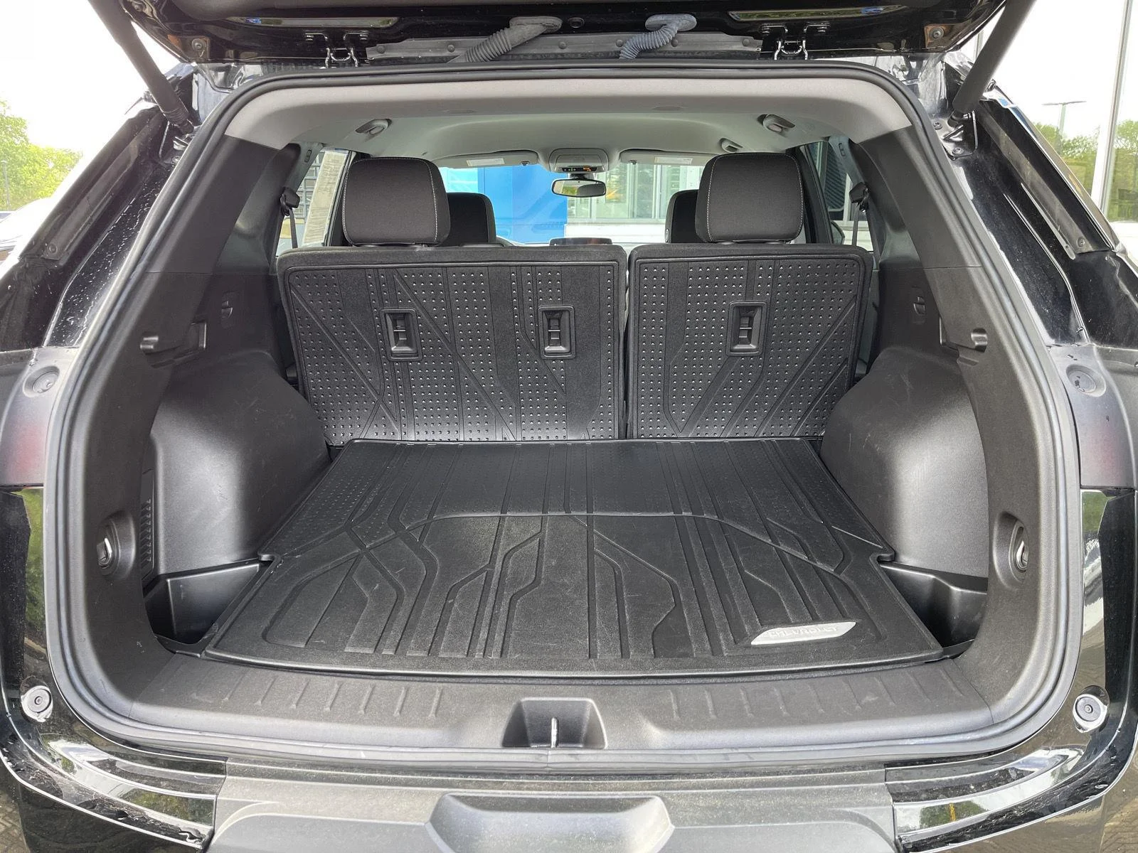 Used 2024 Black Chevrolet 2LT image 37