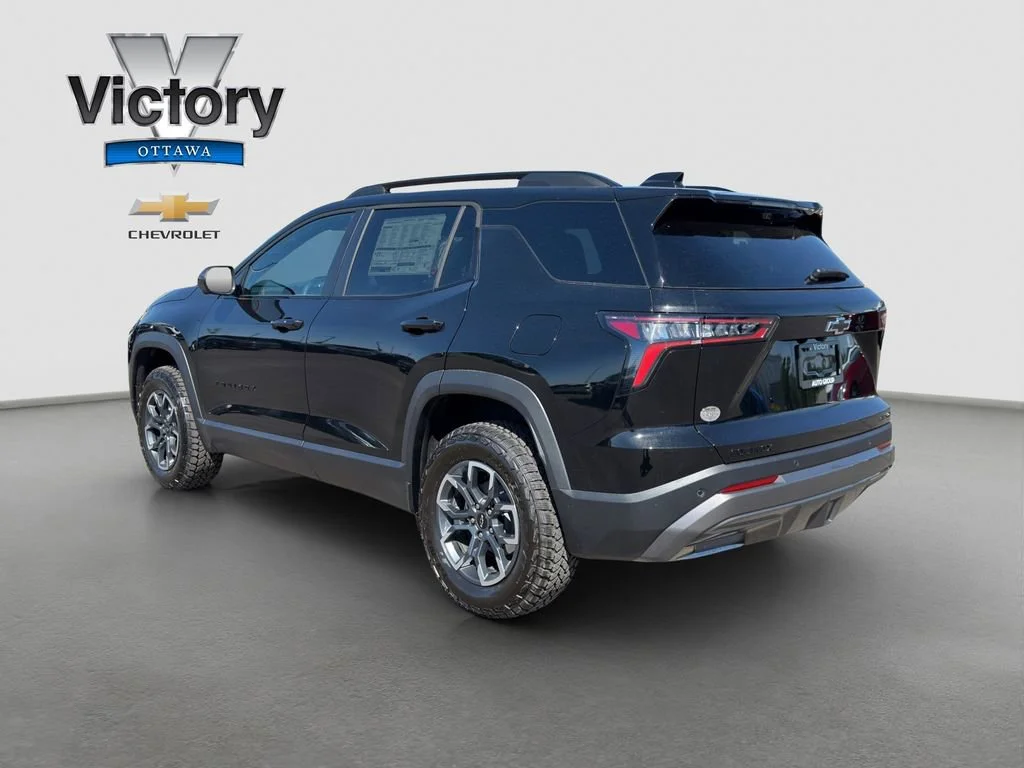 New 2026 Mosaic Black Metallic Chevrolet ACTIV image 4