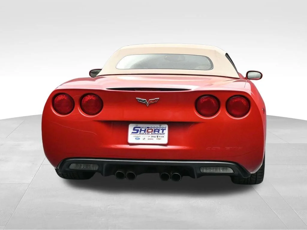 Used 2006 Red Chevrolet Base image 4