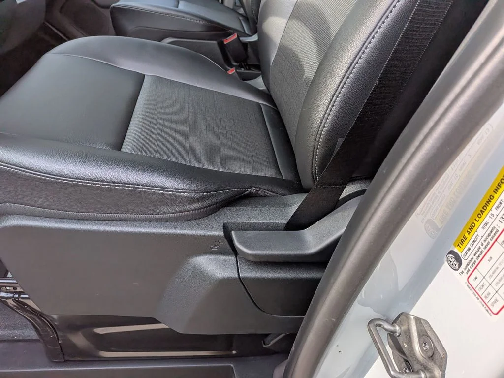 2025 Ford Transit Passenger Van XL - Photo 14