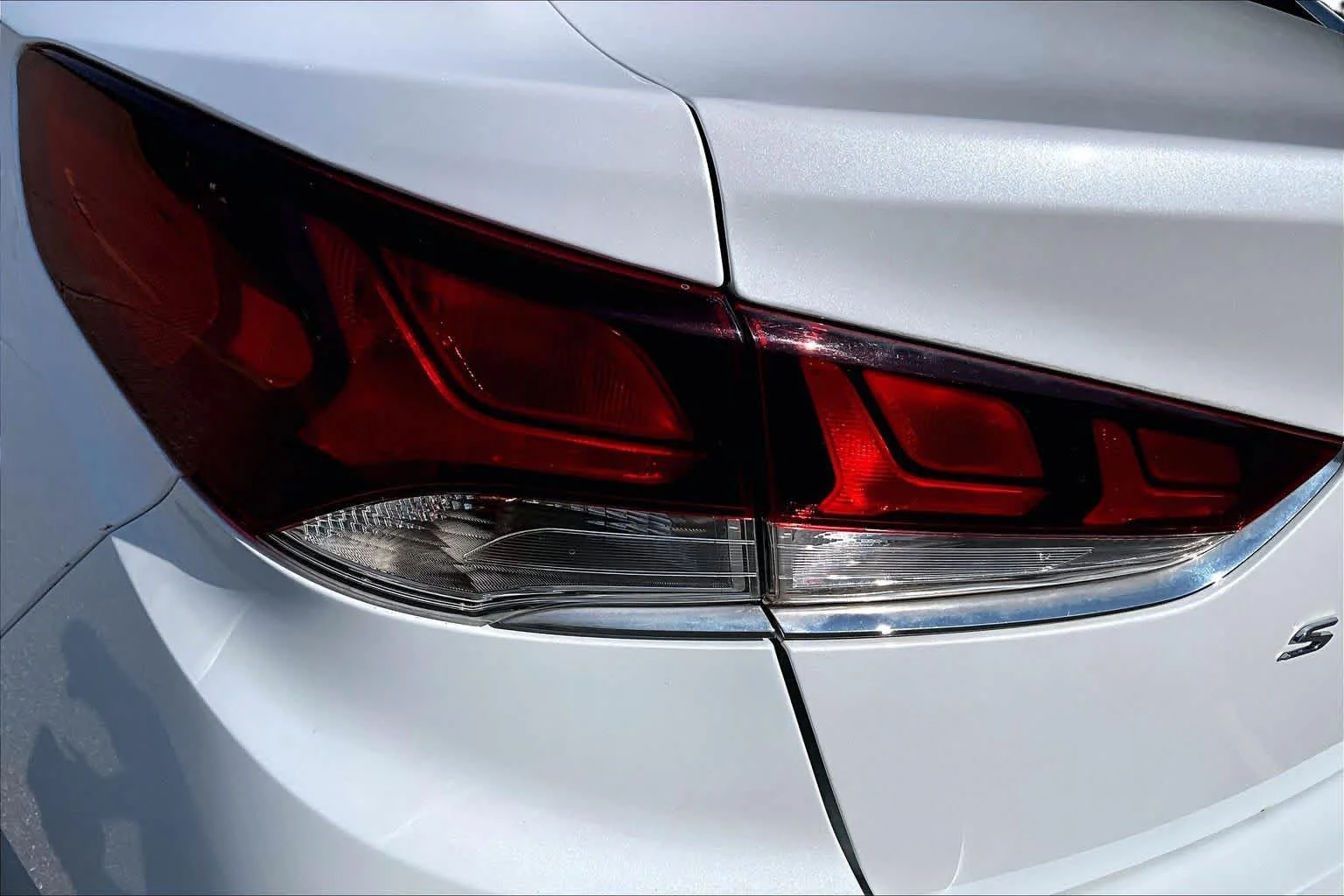 Used 2019 Quartz White Pearl Hyundai SEL image 27