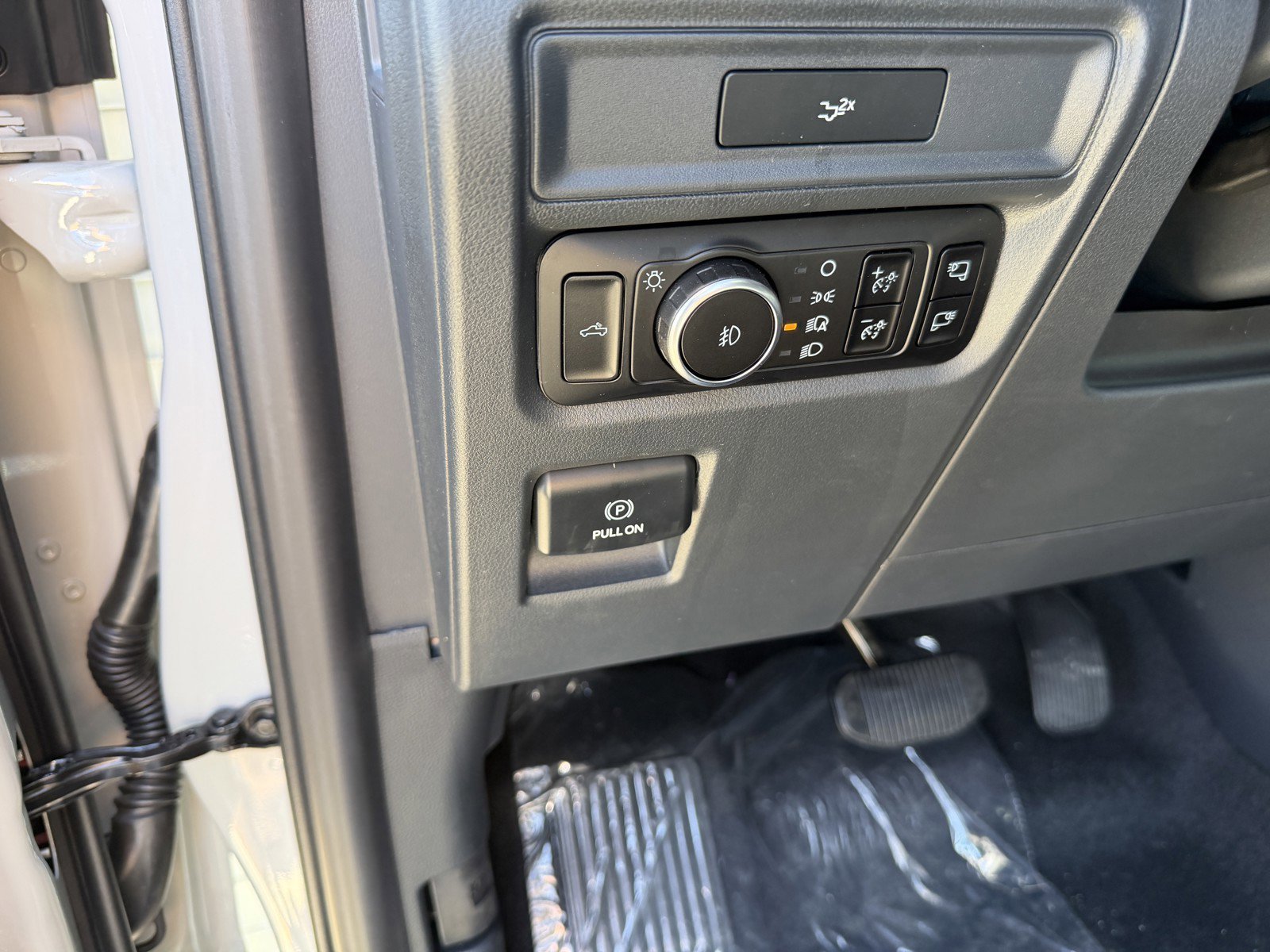New 2026 Avalanche Ford XLT image 31