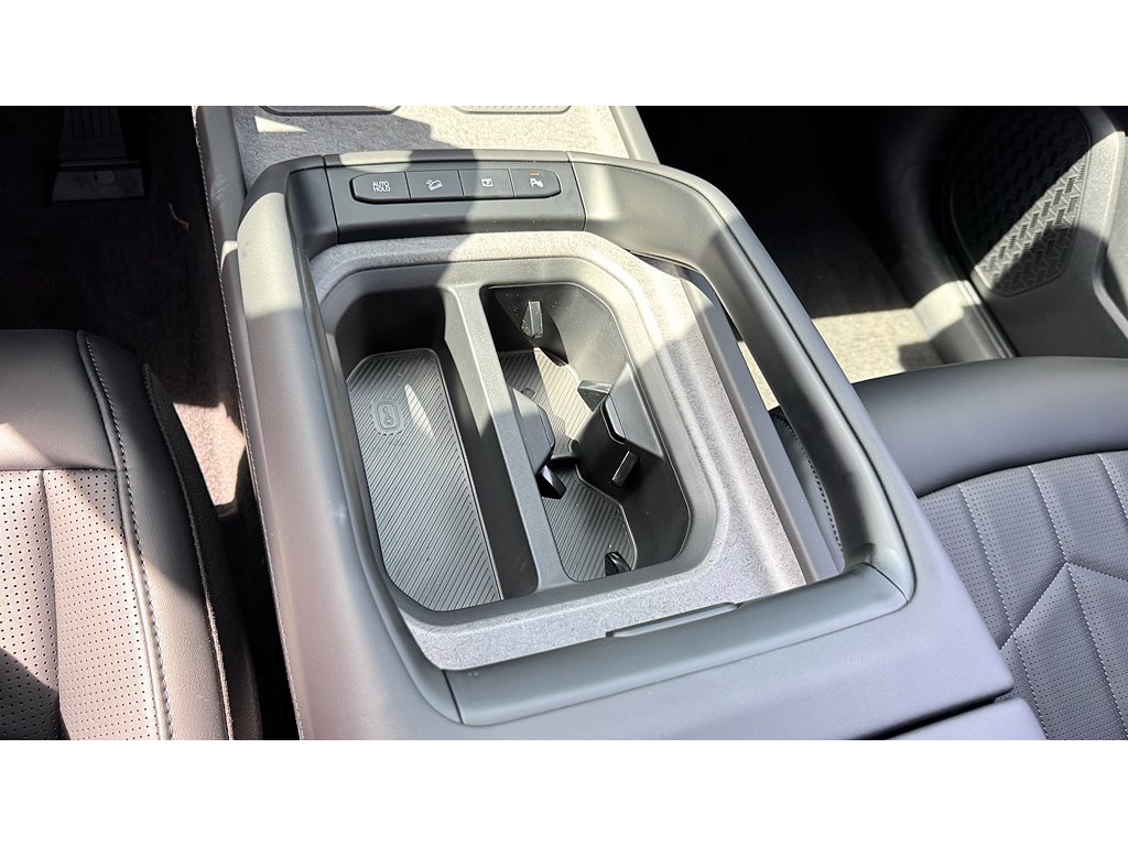 New 2027 Glacial White Pearl Kia X-Line EX image 23