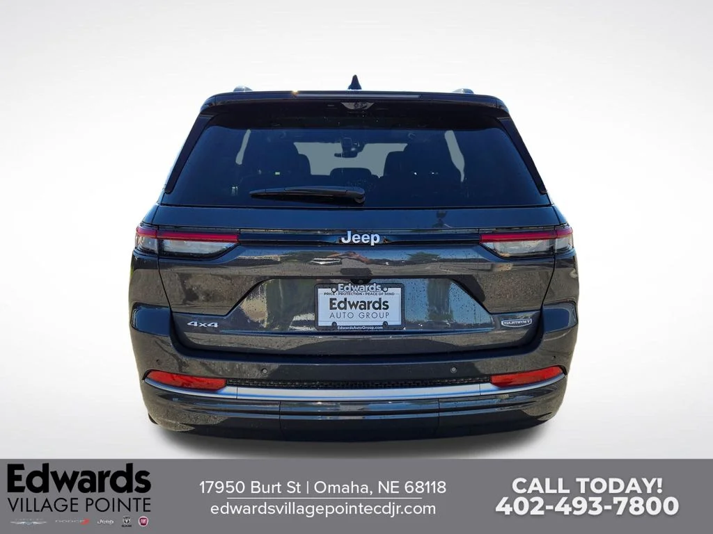 New 2026 Baltic Gray Metallic Clear-Coat Exterior Paint Jeep Summit image 4