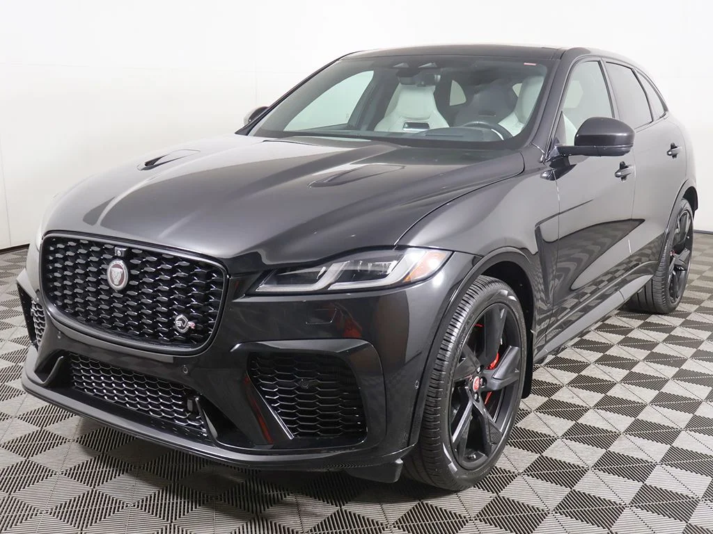 Used 2022 Black Jaguar SVR image 13