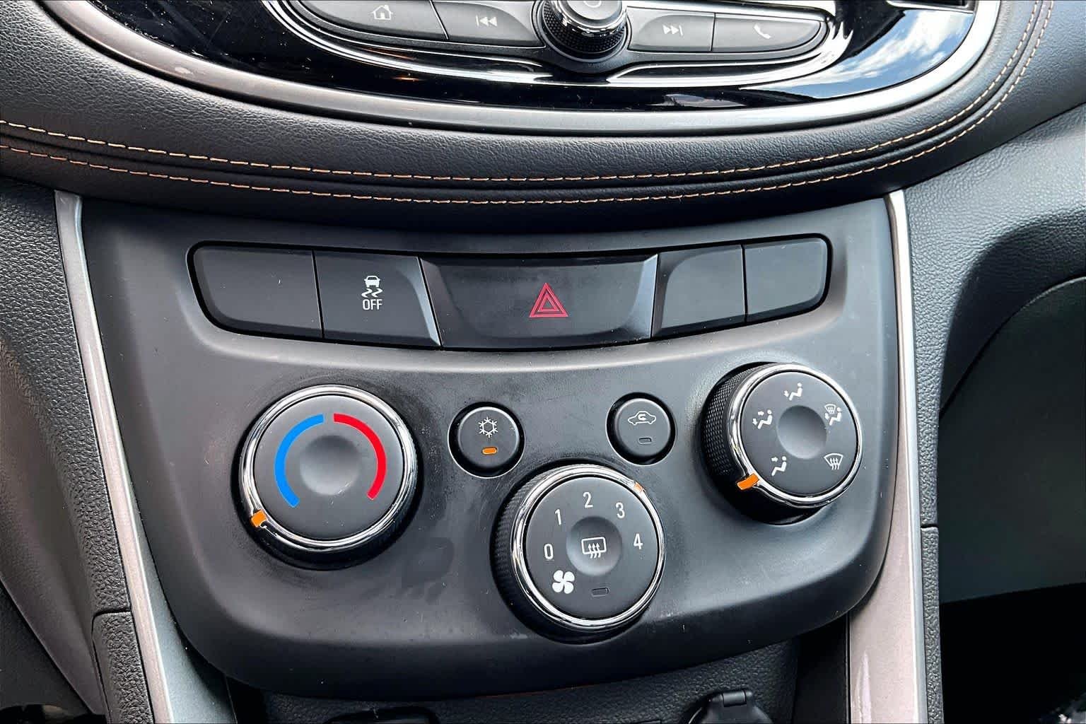 Used 2020 Silver Ice Metallic Chevrolet LT image 34