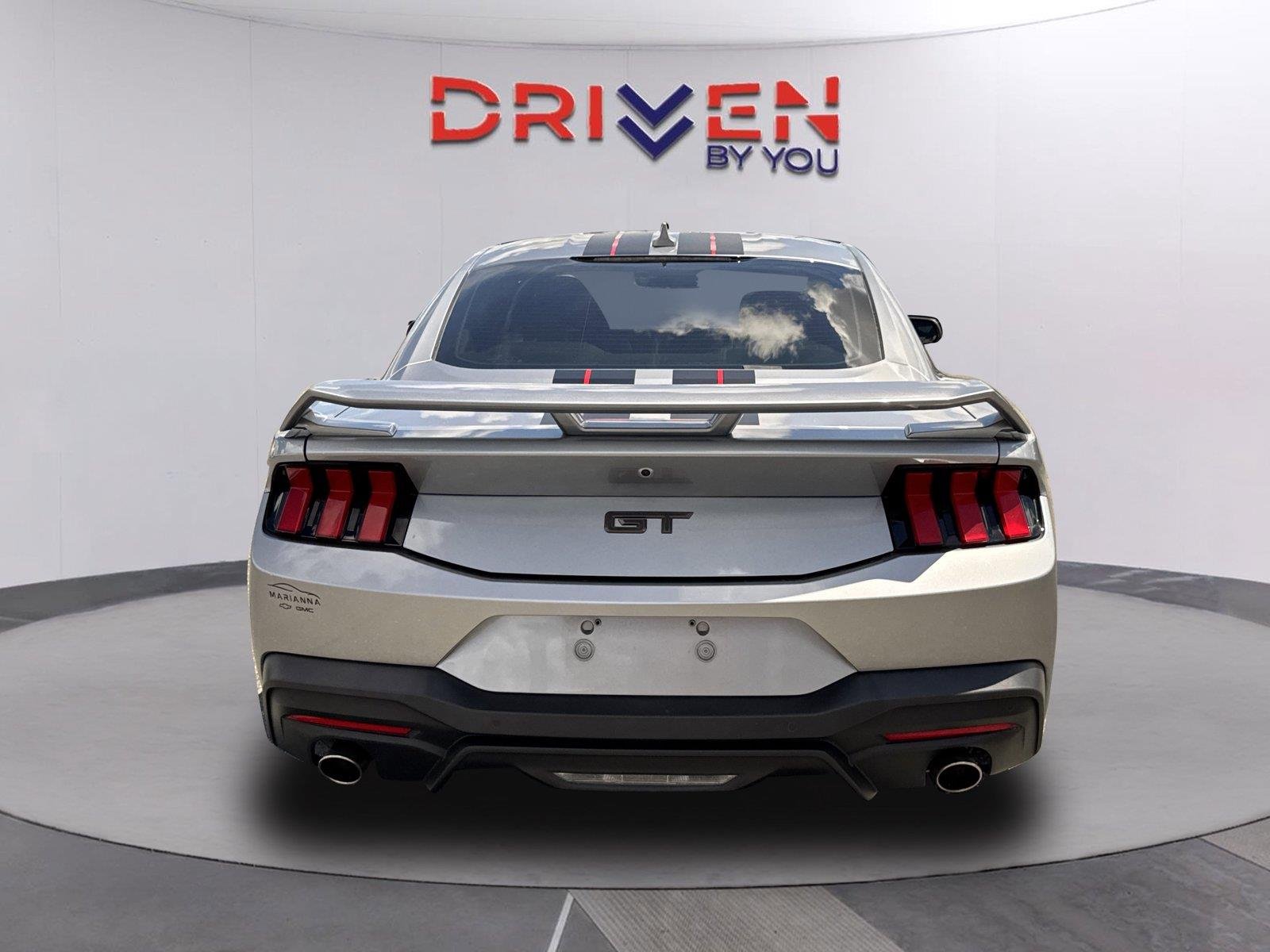 Used 2024 Iconic Silver Ford GT Premium image 5