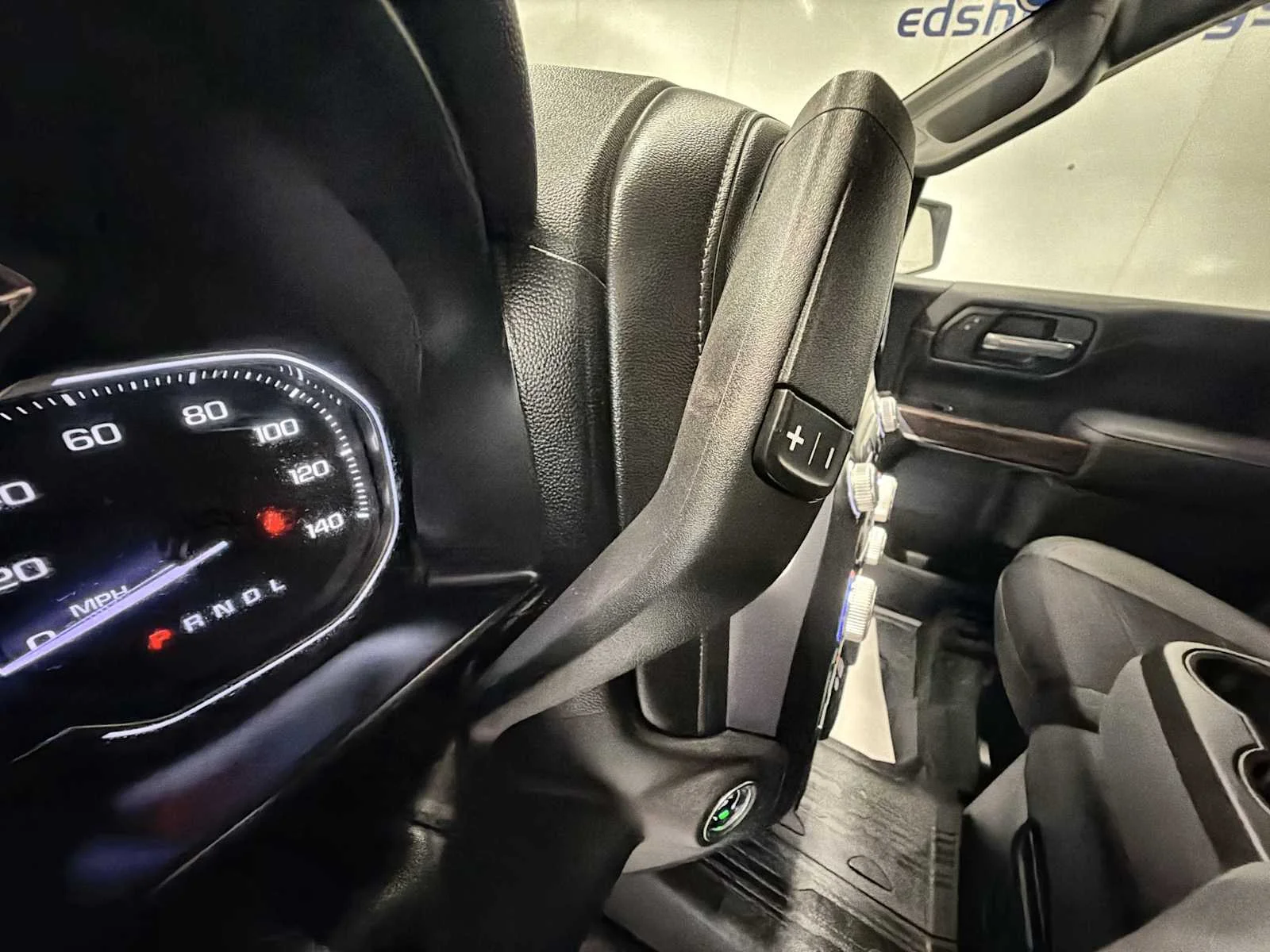 Used 2019 Quicksilver Metallic GMC Elevation image 20