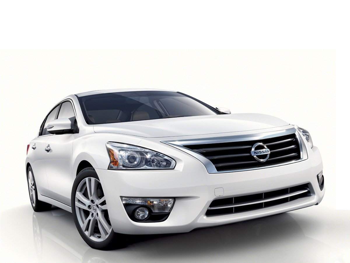 Used 2015 Blue Nissan 2.5 SV image 1