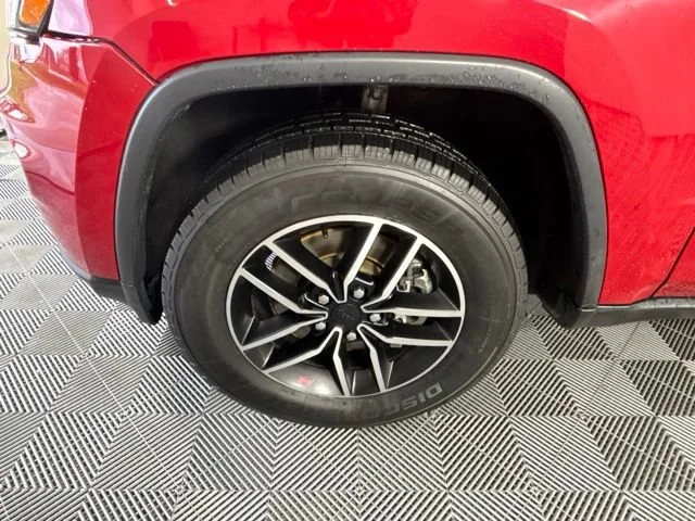 Used 2021 Red Jeep Trailhawk image 10