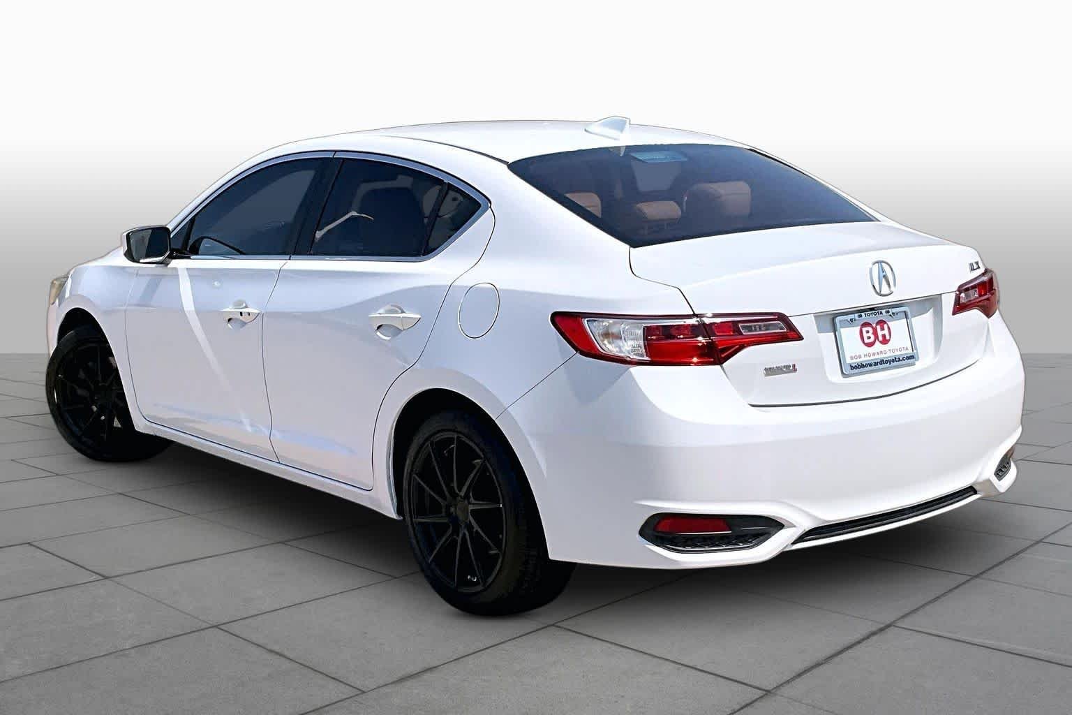 Used 2017 Bellanova White Pearl Acura w/Premium Pkg image 12
