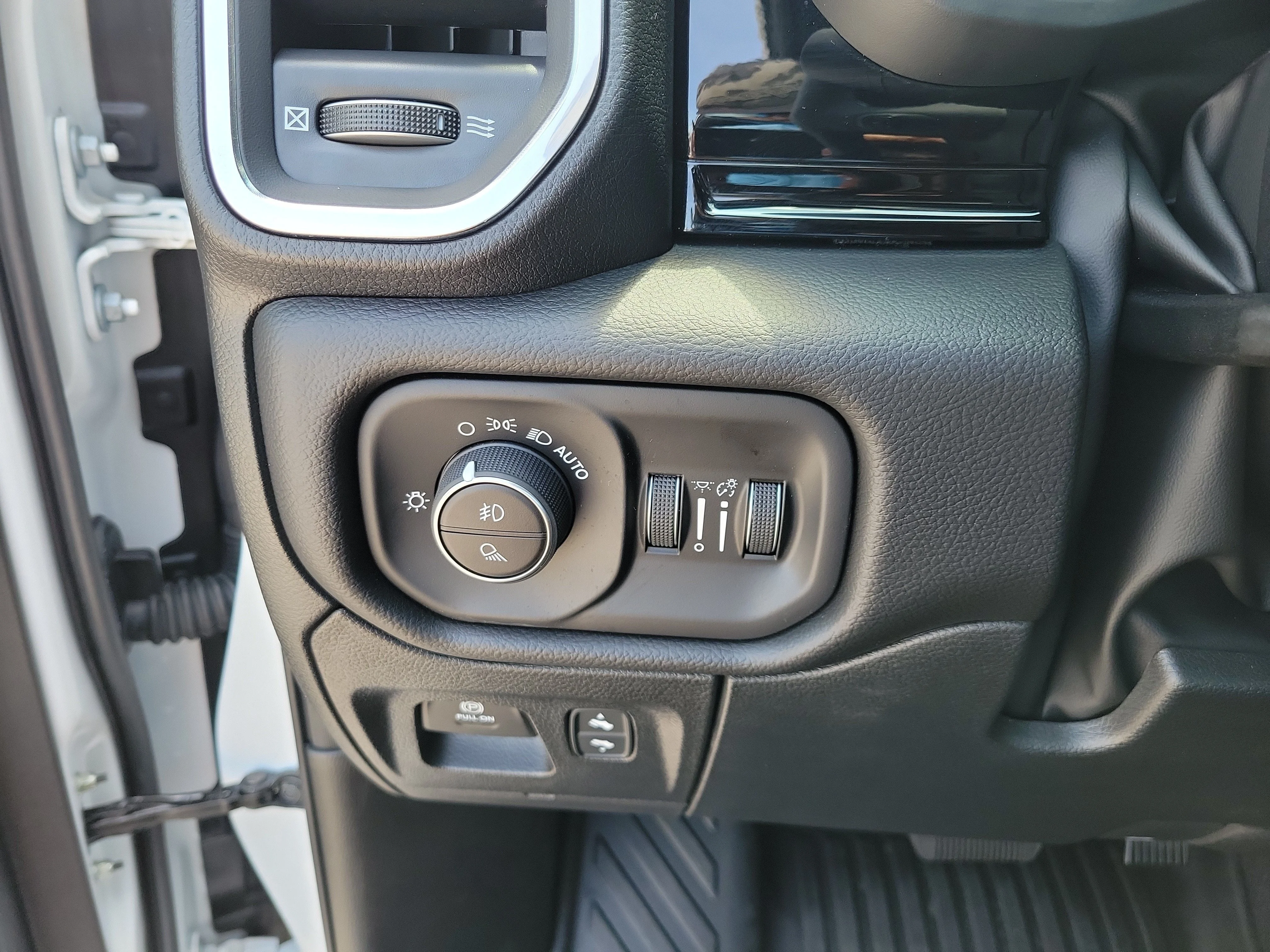 Used 2026 Bright White Clearcoat Ram Laramie image 26