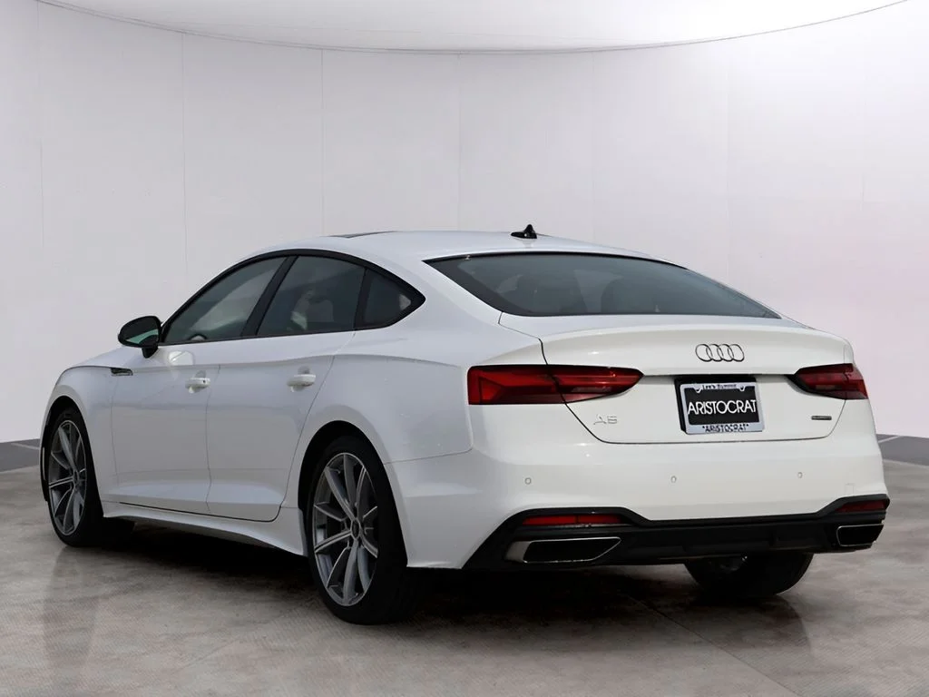 Used 2025  Audi 45 S line Premium image 5