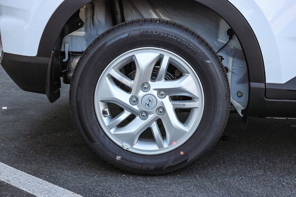 New 2026 White Hyundai SE image 11