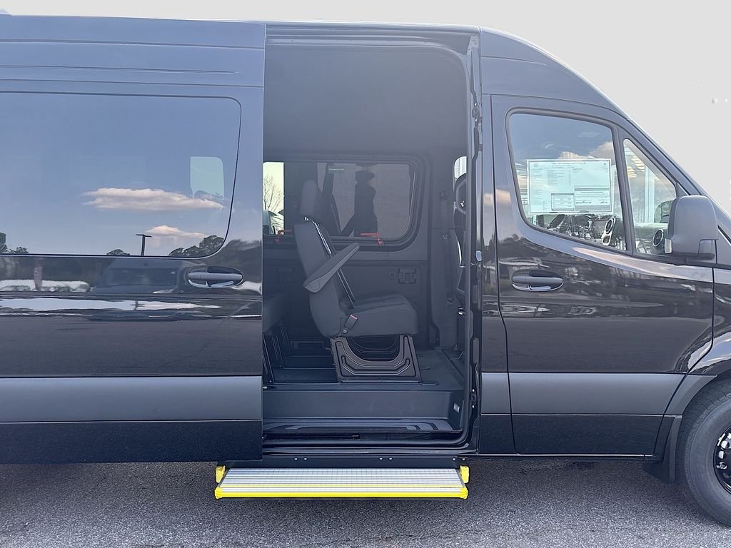 New 2026  Mercedes-Benz Passenger 170 WB image 22