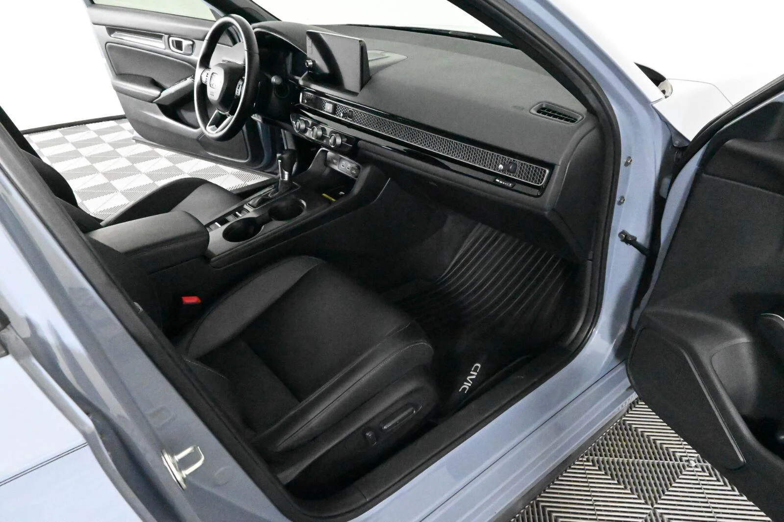Used 2022 Sonic Gray Pearl Honda Sport Touring image 9