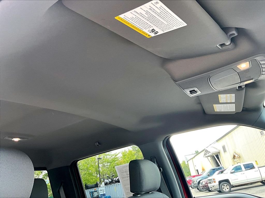 Used 2020 Red Ford XLT image 22