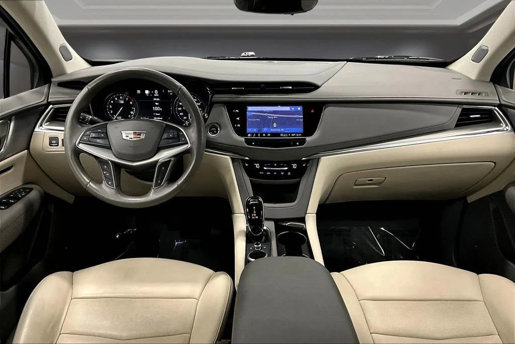 Used 2023 Crystal White Tricoat Cadillac Premium Luxury image 7